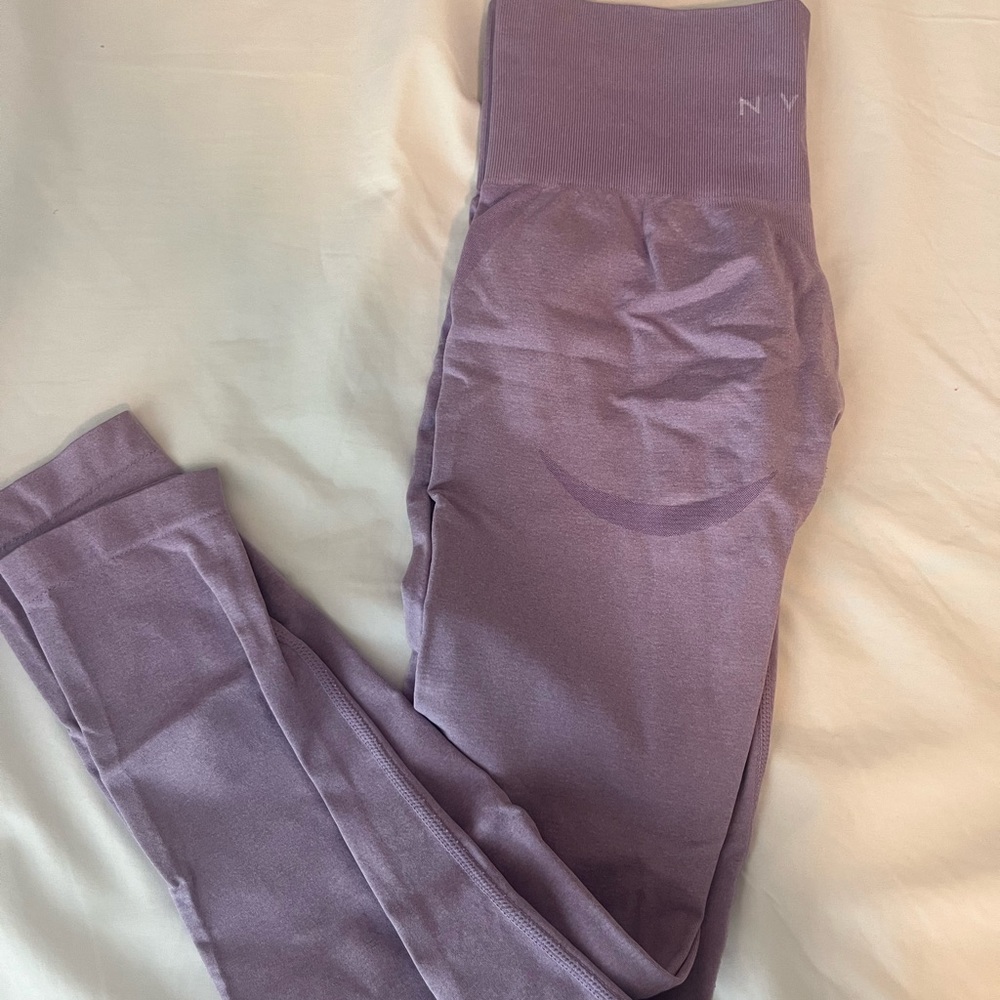 NVGTN contour leggings